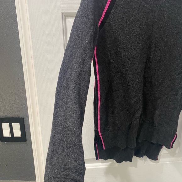 Autumn Cashmere Grey, Pink, and Black Sweater - Picture 5 of 6